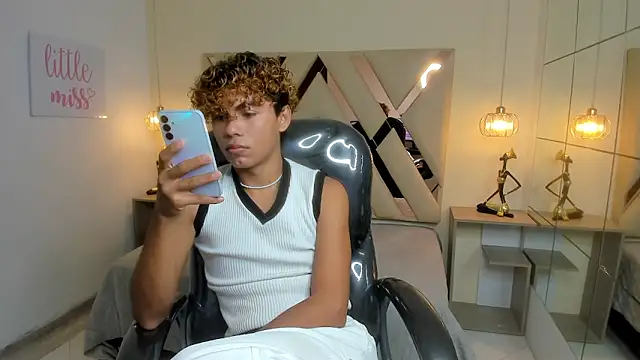 Anyelo Twink online show from 03/10/26, 08:47