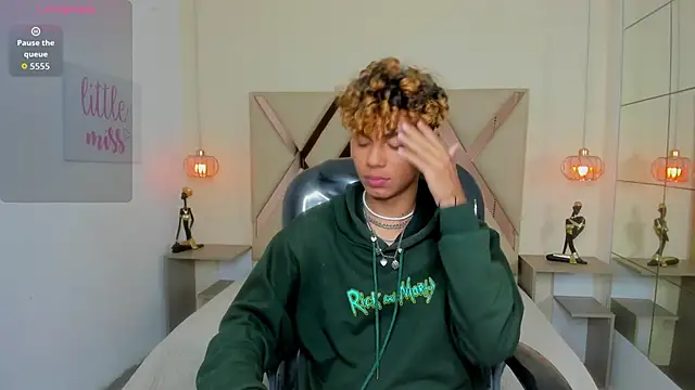 Anyelo Twink online show from 04/24/26, 03:42