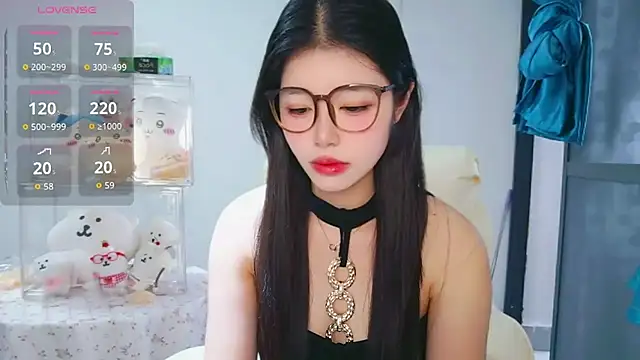 -XiaoYu-777 online show from 03/05/26, 08:32