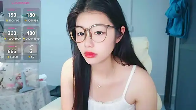 -XiaoYu-777 online show from 04/22/26, 10:06