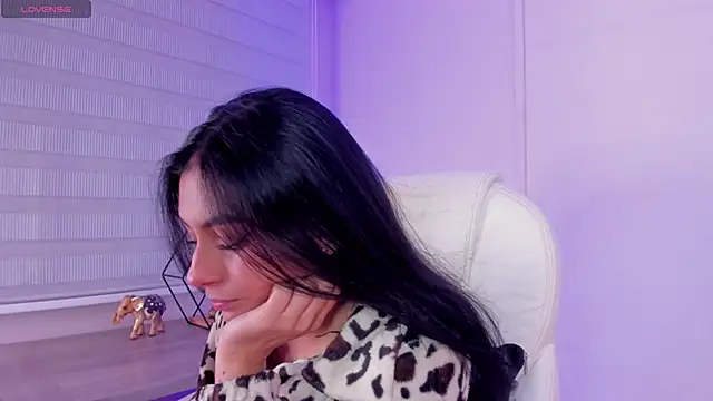 lilith petit  online show from 04/21/26, 01:28