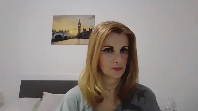 Clara1986 online show from 04/05/26, 07:22