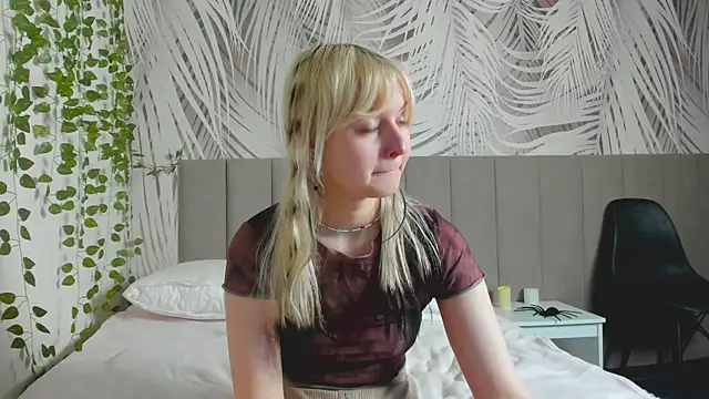 AdeleSilvy online show from 02/12/26, 02:06