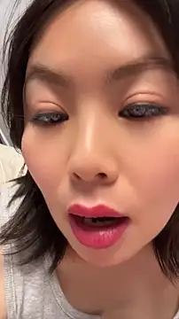 Snapshot of gjw900620 chatting on 05/09/26, 02:22 gjw900620 online show from 05/09/26, 02:22