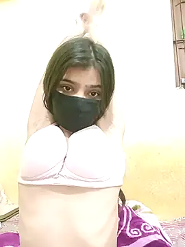 hotyjiyaaaa online show from 01/31/26, 08:40