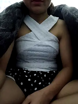 Snapshot of Vanvan68xx chatting on 02/03/26, 09:53 Vanvan68xx online show from 02/03/26, 09:53