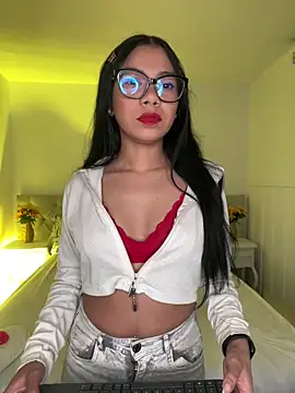 Little Lexyy online show from 06/11/26, 05:16