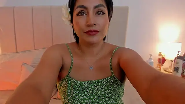 Snapshot of nathy_bush chatting on 05/03/26, 12:33 nathy bush online show from 05/03/26, 12:33