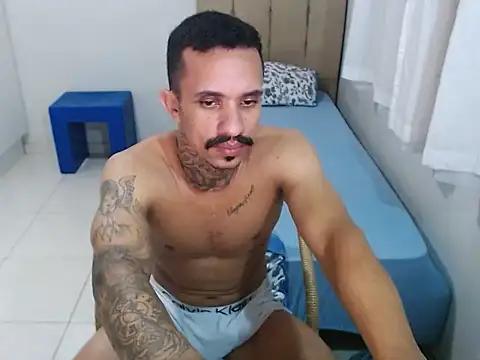 Snapshot of lipegonzalezz chatting on 02/22/26, 03:18 lipegonzalezz online show from 02/22/26, 03:18