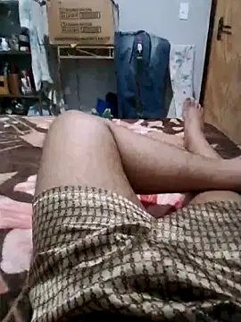 Snapshot of T-cros chatting on 02/22/26, 12:01 T-cros online show from 02/22/26, 12:01