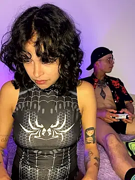 sakuraanduchira  online show from 01/12/26, 11:43