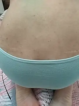 PrettyBottom1 online show from 01/15/26, 01:16