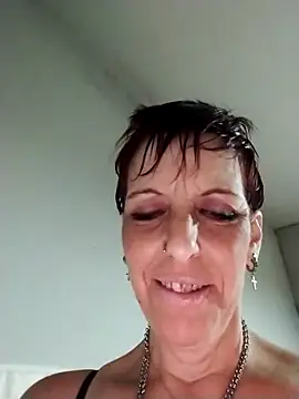 Snapshot of Juguetonafogosa5 chatting on 02/08/26, 06:22 Juguetonafogosa5 online show from 02/08/26, 06:22