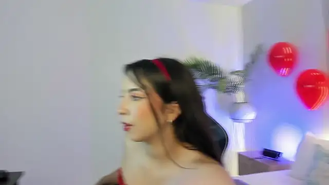 Snapshot of cataleya_castle chatting on 02/14/26, 12:24 cataleya castle online show from 02/14/26, 12:24