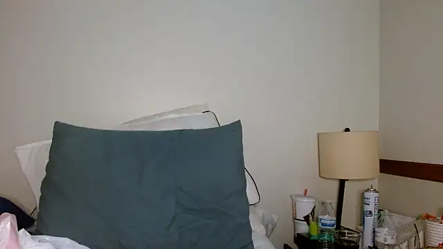 Snapshot of FrankieFuckMe chatting on 02/09/26, 12:31 FrankieFuckMe online show from 02/09/26, 12:31