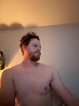 Issa Crazed online show from 04/27/26, 06:22