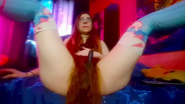 moon shy online show from 02/16/26, 10:22