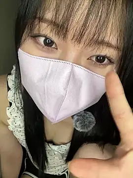 Snapshot of rin_15 chatting on 06/13/26, 12:03 rin 15 online show from 06/13/26, 12:03