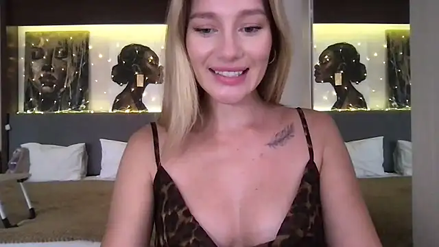 Stella muse online show from 01/18/26, 03:43