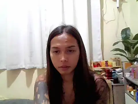 LOVELYMAYUMIE online show from 06/10/26, 05:45