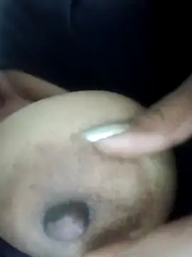 Snapshot of sexyqueen558 chatting on 02/16/26, 08:21 sexyqueen558 online show from 02/16/26, 08:21