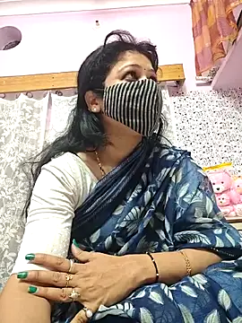 Snapshot of Priyaji7575 chatting on 02/18/26, 05:53 Priyaji7575 online show from 02/18/26, 05:53