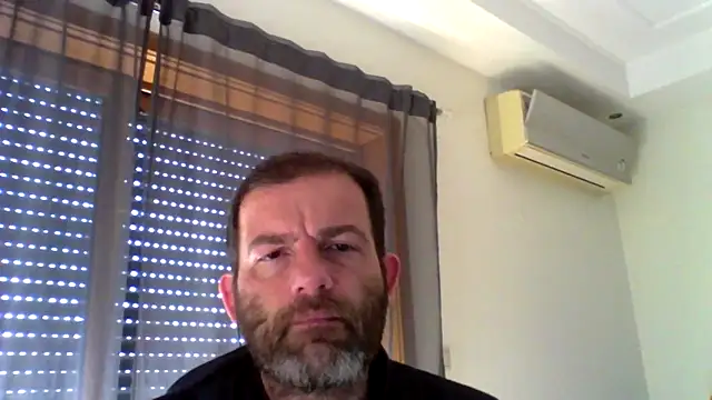 Snapshot of _grj1 chatting on 02/08/26, 11:46 grj1 online show from 02/08/26, 11:46