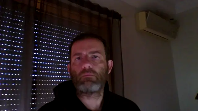 Snapshot of _grj1 chatting on 02/13/26, 09:05 grj1 online show from 02/13/26, 09:05