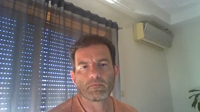 Snapshot of _grj1 chatting on 06/18/26, 10:19 grj1 online show from 06/18/26, 10:19