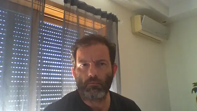 Snapshot of _grj1 chatting on 07/10/26, 11:46 grj1 online show from 07/10/26, 11:46