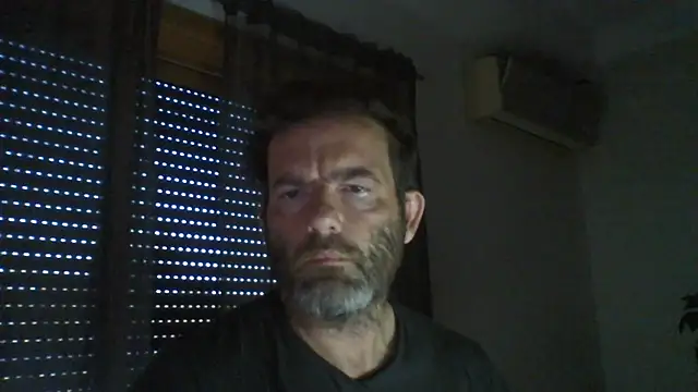 Snapshot of _grj1 chatting on 07/11/26, 05:32 grj1 online show from 07/11/26, 05:32