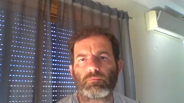 Snapshot of _grj1 chatting on 07/15/26, 08:08 grj1 online show from 07/15/26, 08:08