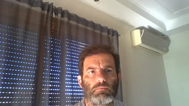 Snapshot of _grj1 chatting on 07/16/26, 08:31 grj1 online show from 07/16/26, 08:31