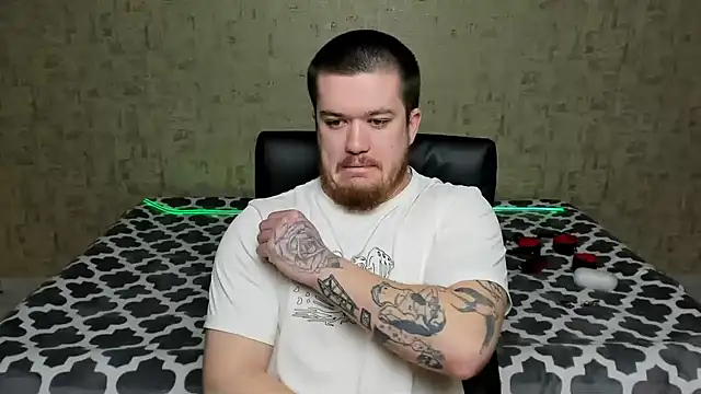 Well boy online show from 04/04/26, 04:22