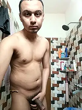 Uzieham22 online show from 04/16/26, 03:07