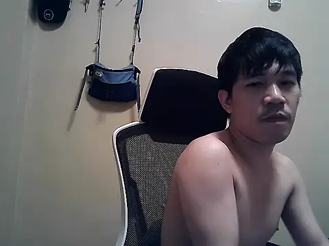 Snapshot of asian_guy67 chatting on 05/02/26, 06:29 asian guy67 online show from 05/02/26, 06:29