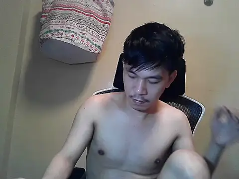 Snapshot of asian_guy67 chatting on 06/16/26, 04:53 asian guy67 online show from 06/16/26, 04:53