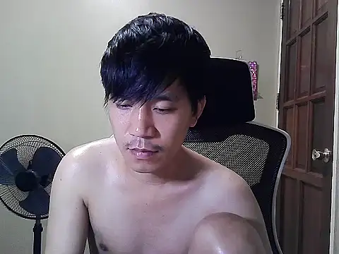 Snapshot of asian_guy67 chatting on 07/28/26, 08:52 asian guy67 online show from 07/28/26, 08:52