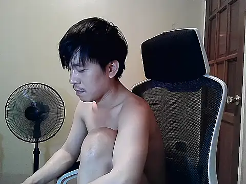 Snapshot of asian_guy67 chatting on 07/30/26, 03:11 asian guy67 online show from 07/30/26, 03:11