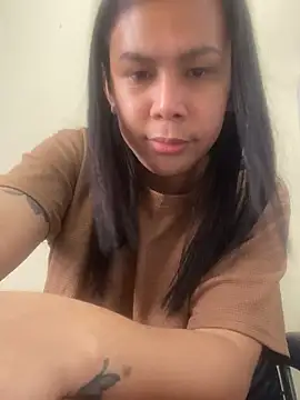 BriannaCruz24 online show from 04/21/26, 02:04