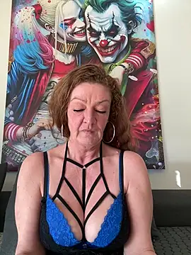 gabi-milf online show from 02/18/26, 08:10