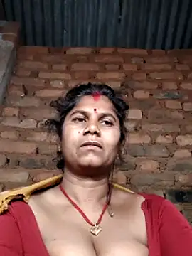 Hot di97 online show from 04/10/26, 10:58