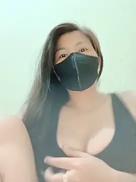 Lyly-68688 online show from 06/06/26, 12:05