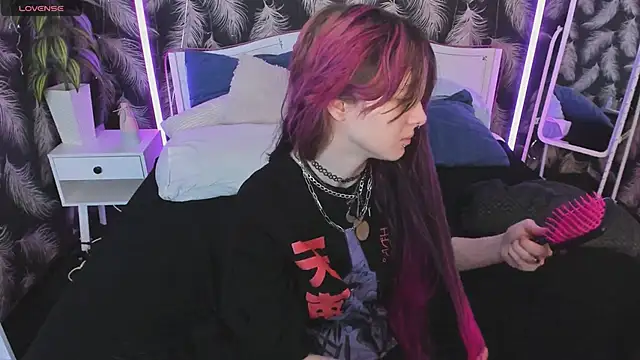 Ashley Veil online show from 05/23/26, 08:46