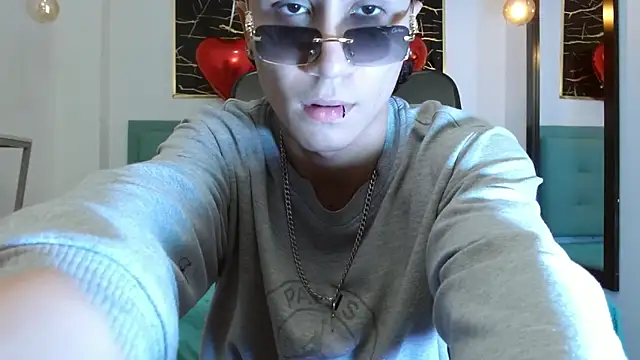 XanderGrey8 online show from 02/19/26, 07:21