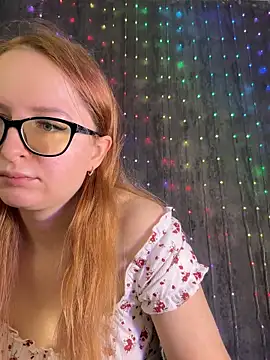 Snapshot of coy_girl_ chatting on 02/04/26, 11:49 coy girl online show from 02/04/26, 11:49