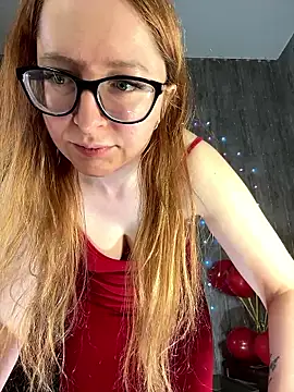 Snapshot of coy_girl_ chatting on 02/14/26, 11:18 coy girl online show from 02/14/26, 11:18