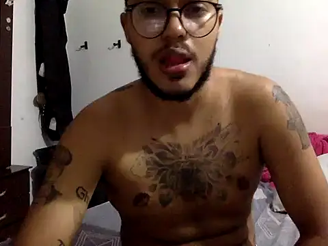 Tito 12  online show from 03/03/26, 04:40