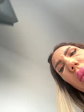 Missolevelvet online show from 02/16/26, 10:44