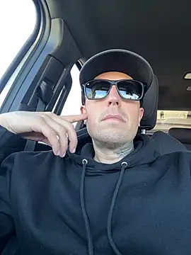 Snapshot of brngitdwn chatting on 01/13/26, 06:57 brngitdwn online show from 01/13/26, 06:57